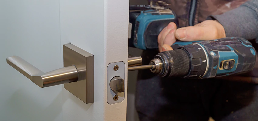 Broken Door Handle Lock Repair in Carlsbad, California