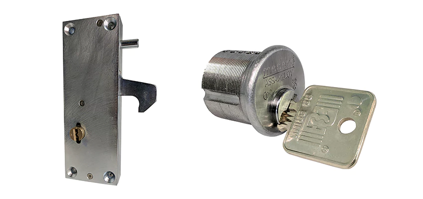 RR Fence Gates Brink Locks Repair in Carlsbad, California